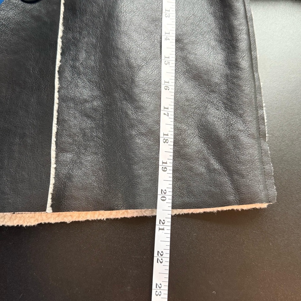 NWT HYFVE The Brooklynn Black and Cream Faux-Leather Sherpa Jacket M - Picture 12 of 13